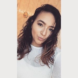 Meet your Posher, Cindy